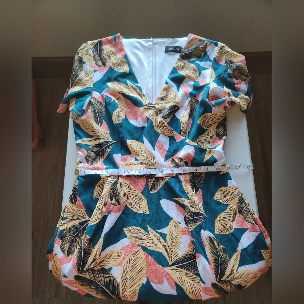 Liza Luxe Tropical Flutter Sleeve Dress - Picture 8 of 11